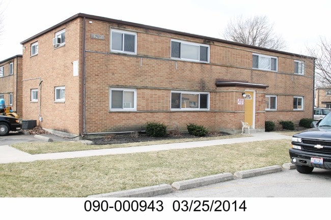 Building Photo - Yearling Circle