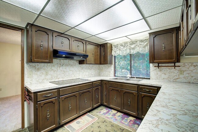 Building Photo - 3Bd/2.75Ba Maple Valley House