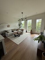 Building Photo - 1276 Longreen Ter NW