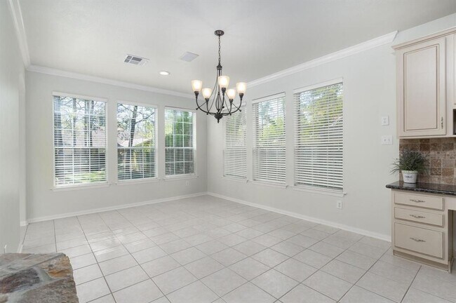 Building Photo - 22 Westwinds Cir