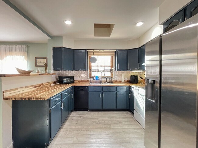Building Photo - 1508 Chesley Pl