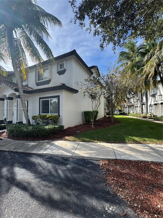 Building Photo - 2224 SE 25th Ave