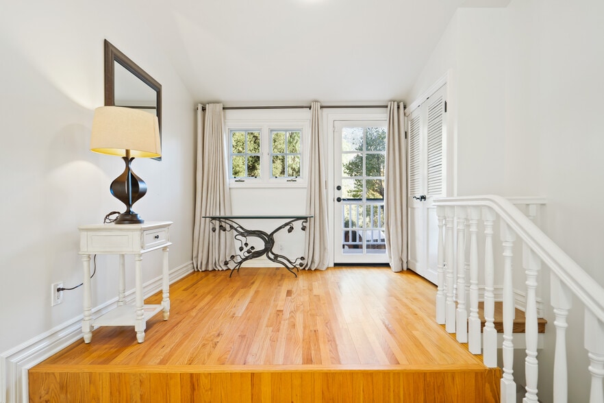 Building Photo - 25736 Punto de Vista Dr