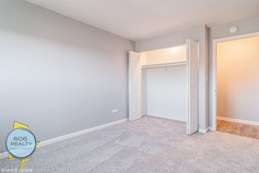 Building Photo - 115 N Kenilworth Ave