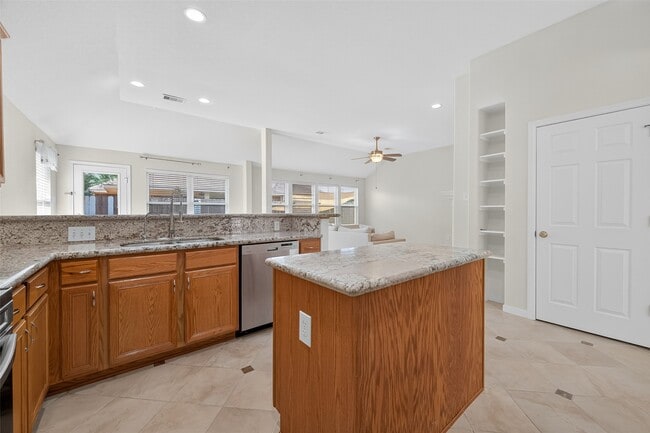 Building Photo - 9511 Mankay Ln