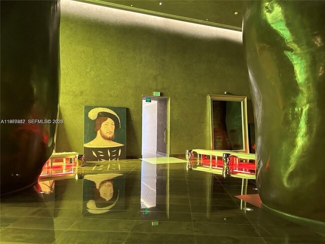 Building Photo - 475 Brickell Ave