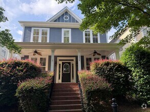 Building Photo - Charming 4-Bedroom Home in Monteith Park –...