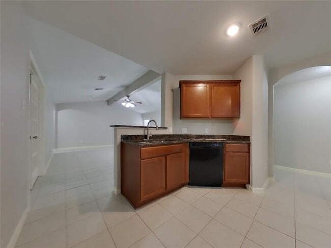 Building Photo - 612 Totem Trail Dr