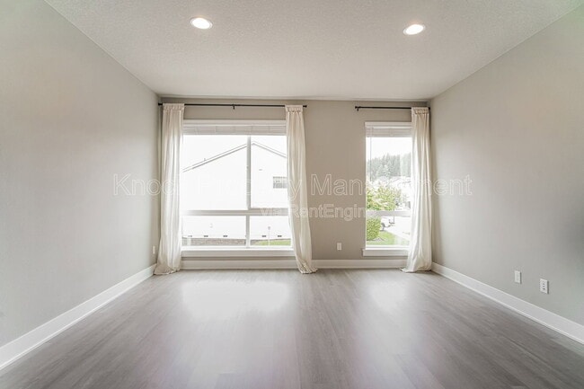 Building Photo - 17346 SW Kite Ln