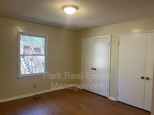 Building Photo - 293 Cedar Terrace Rd