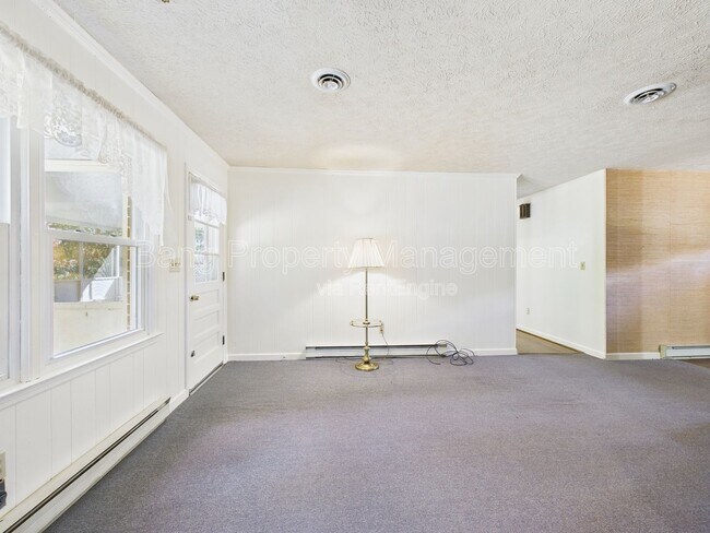 Building Photo - 1233 Pinehurst Rd