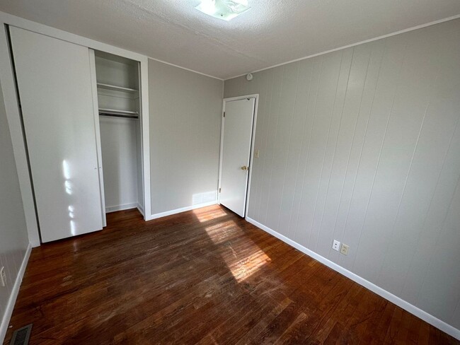 Building Photo - Coming Soon: 3-Bed, 2-Bath Home with Finished Basement