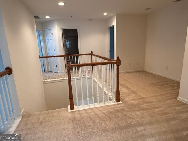 Building Photo - 179 Collins View Ct
