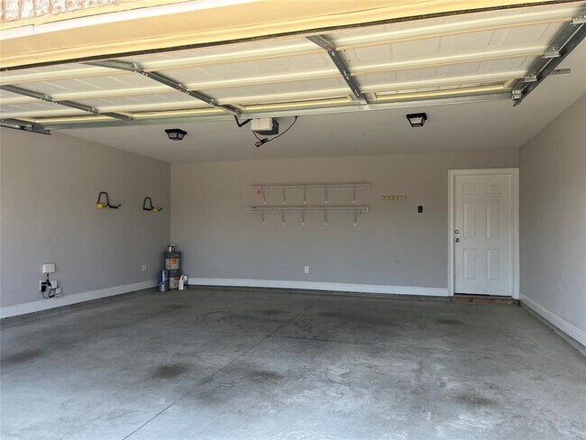 Building Photo - 966 Wheat Ridge Dr