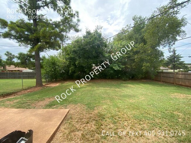 Building Photo - Lovely Brick Home in NW OKC near Lake Hefner