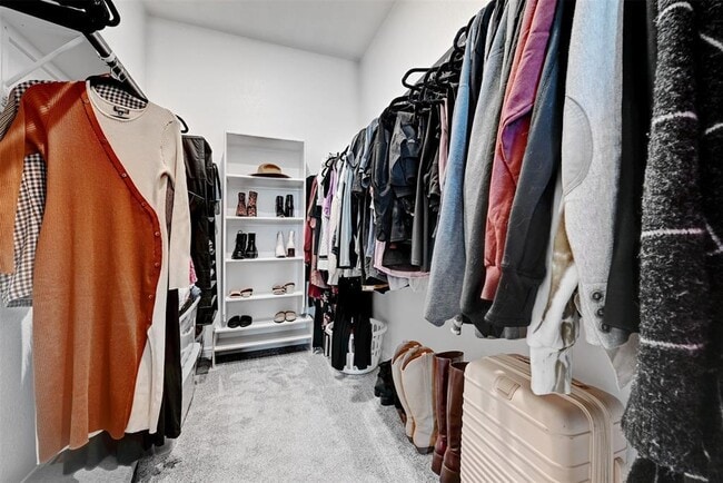 Building Photo - 5309a Baythorne Dr