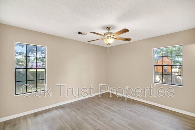 Building Photo - 103 Cambell Ct