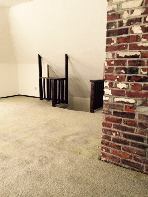 living room - 325 Eicher Ave