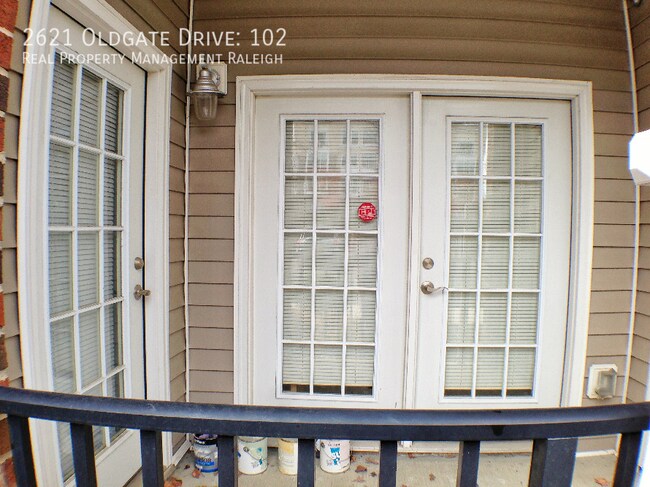 Building Photo - 2621 Oldgate Dr