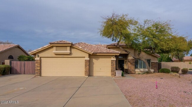 Building Photo - 6960 W Villa Hermosa