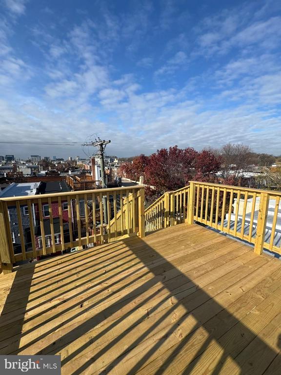 Building Photo - 606 S Belnord Ave