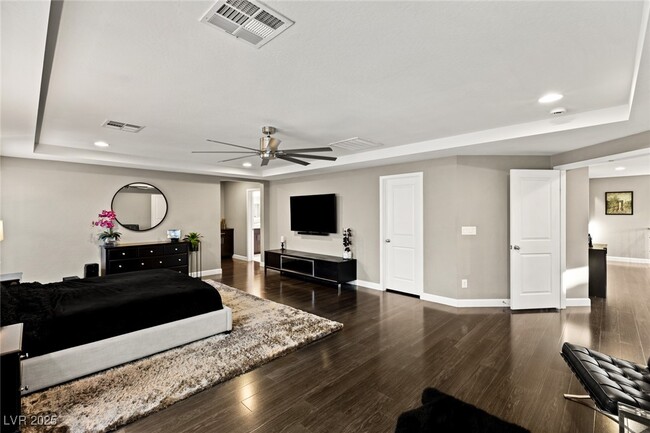 Building Photo - 338 Azar Swan Ave