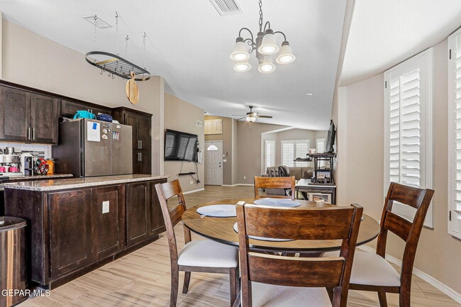 Building Photo - 14844 Tierra Tencha Ct