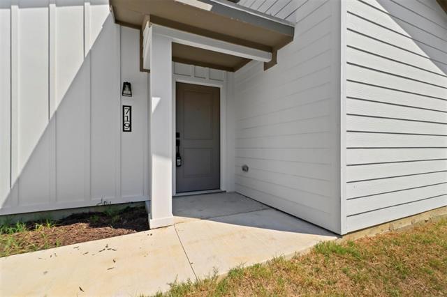 Building Photo - 719 Maple Row