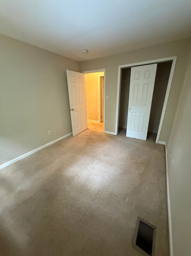 Building Photo - 3 Bed / 2.5 Bath Doylestown Townhome