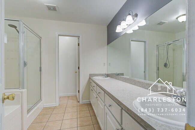 Building Photo - 7856 High Maple Cir