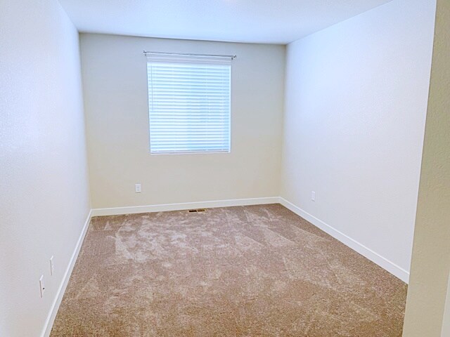 Building Photo - 2794 Barnstormer St