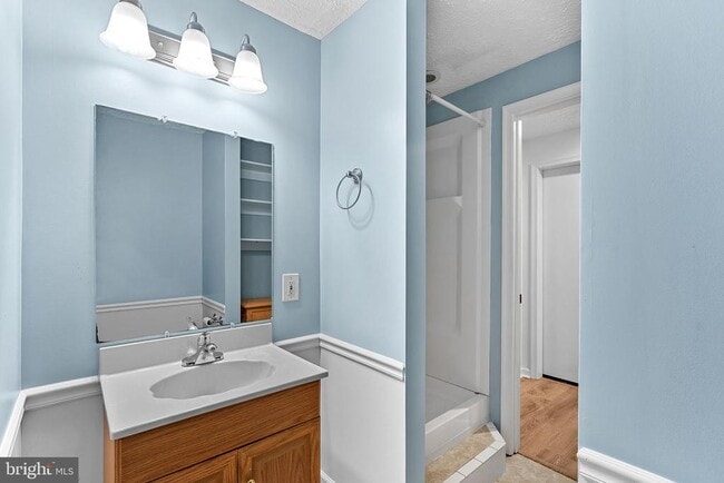 Building Photo - 14129 Honey Hill Ct