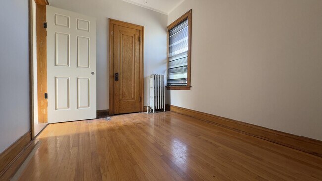 Building Photo - 6855 W Addison St