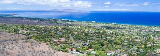 Building Photo - 753 Launa Dr