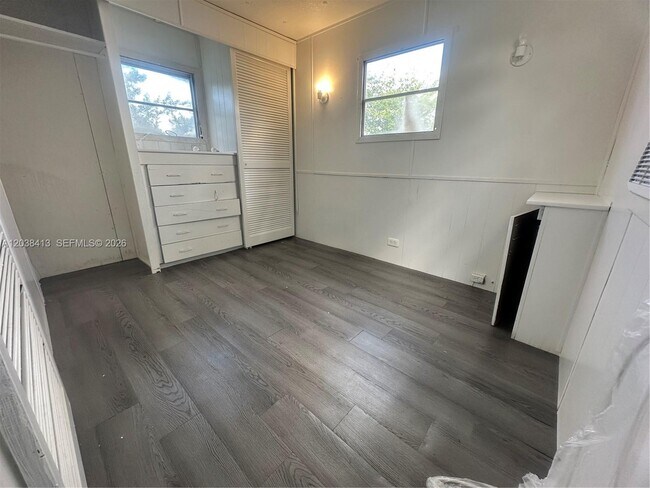 Building Photo - 2961 Plumosa Ln