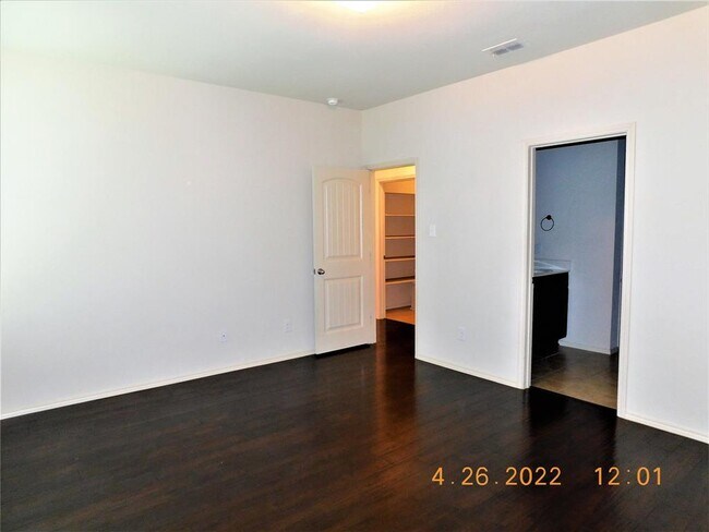 Building Photo - 4622 Cormorant Dr