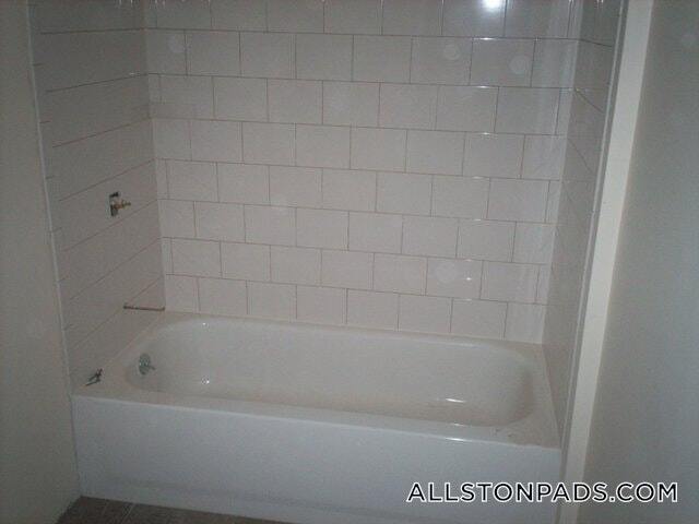 Building Photo - 23 St Lukes Rd