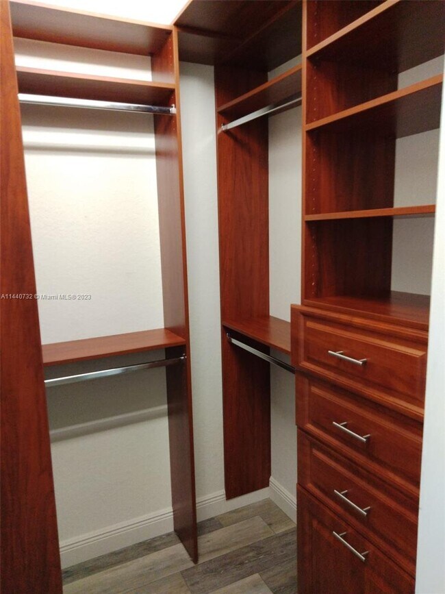 Building Photo - 8804 Via Tuscany Dr