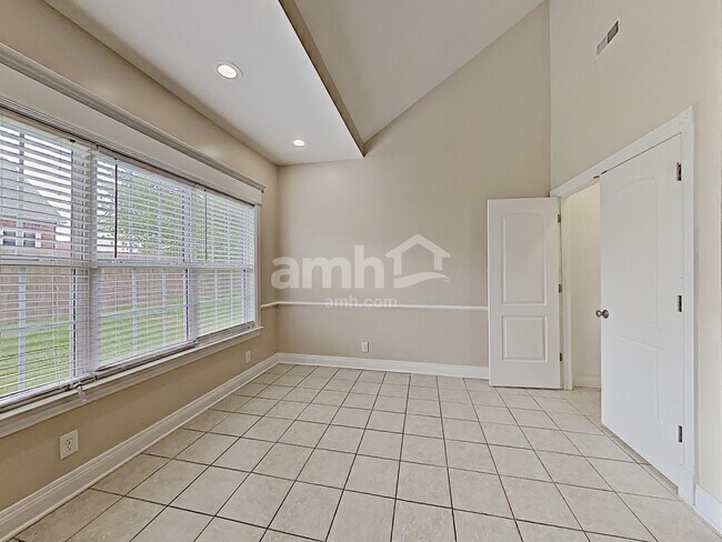Building Photo - 3420 Hamberton Cir