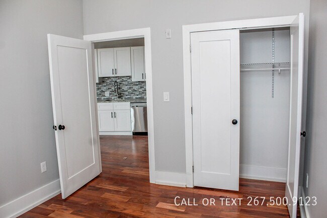 Building Photo - 1025 E Montgomery Ave