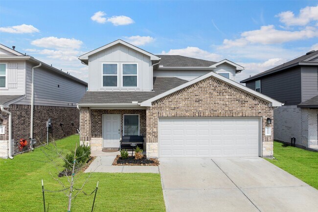 Primary Photo - 5223 Mossdale Blf Ln
