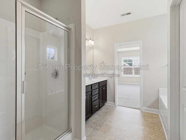 Building Photo - 8029 Crookneck Dr
