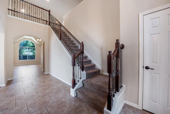 Building Photo - 158 Rocky Point Dr