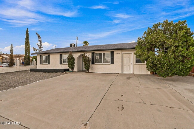 Building Photo - 11524 Meadowbrook Dr