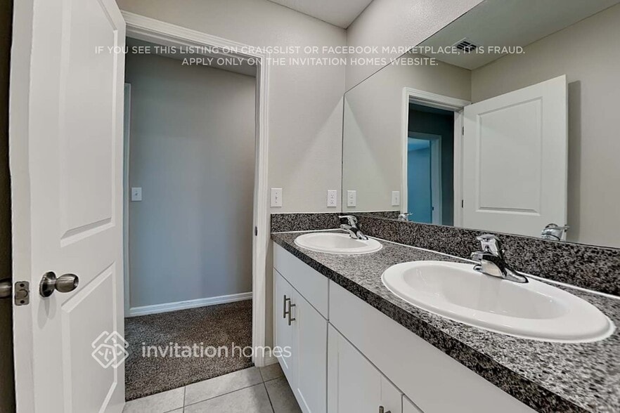 Building Photo - 11231 Riley Pines Cir