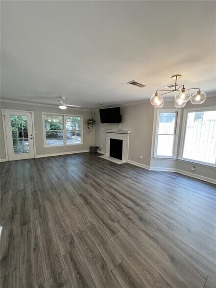 Building Photo - 1102 Defoors Landing NW