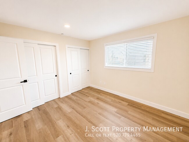 Building Photo - 3459 W Evans Dr