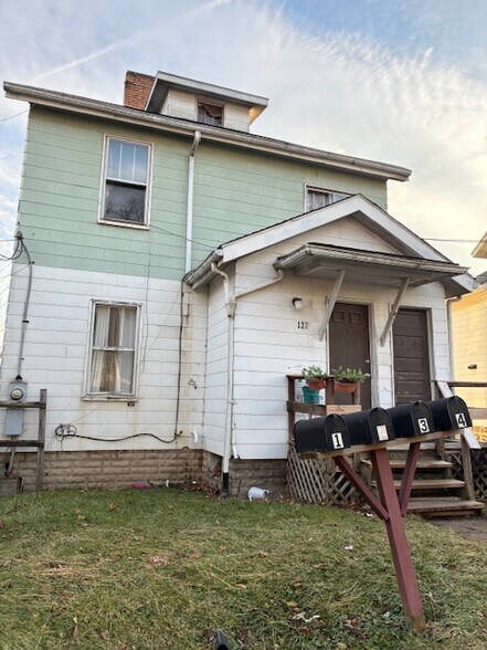 Building Photo - 127 Lorentz St