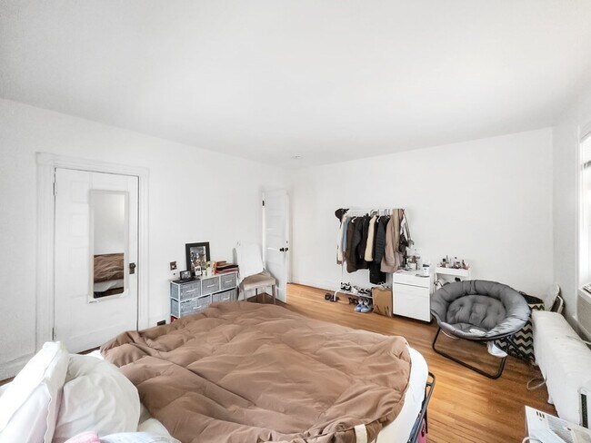 Building Photo - 58 Aspinwall Ave