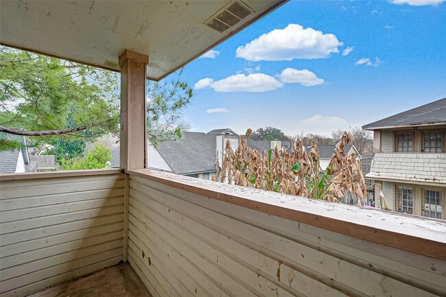 Building Photo - 11503 Meadow Ln